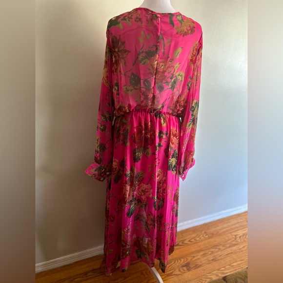 Dress - Picture 2 of 2